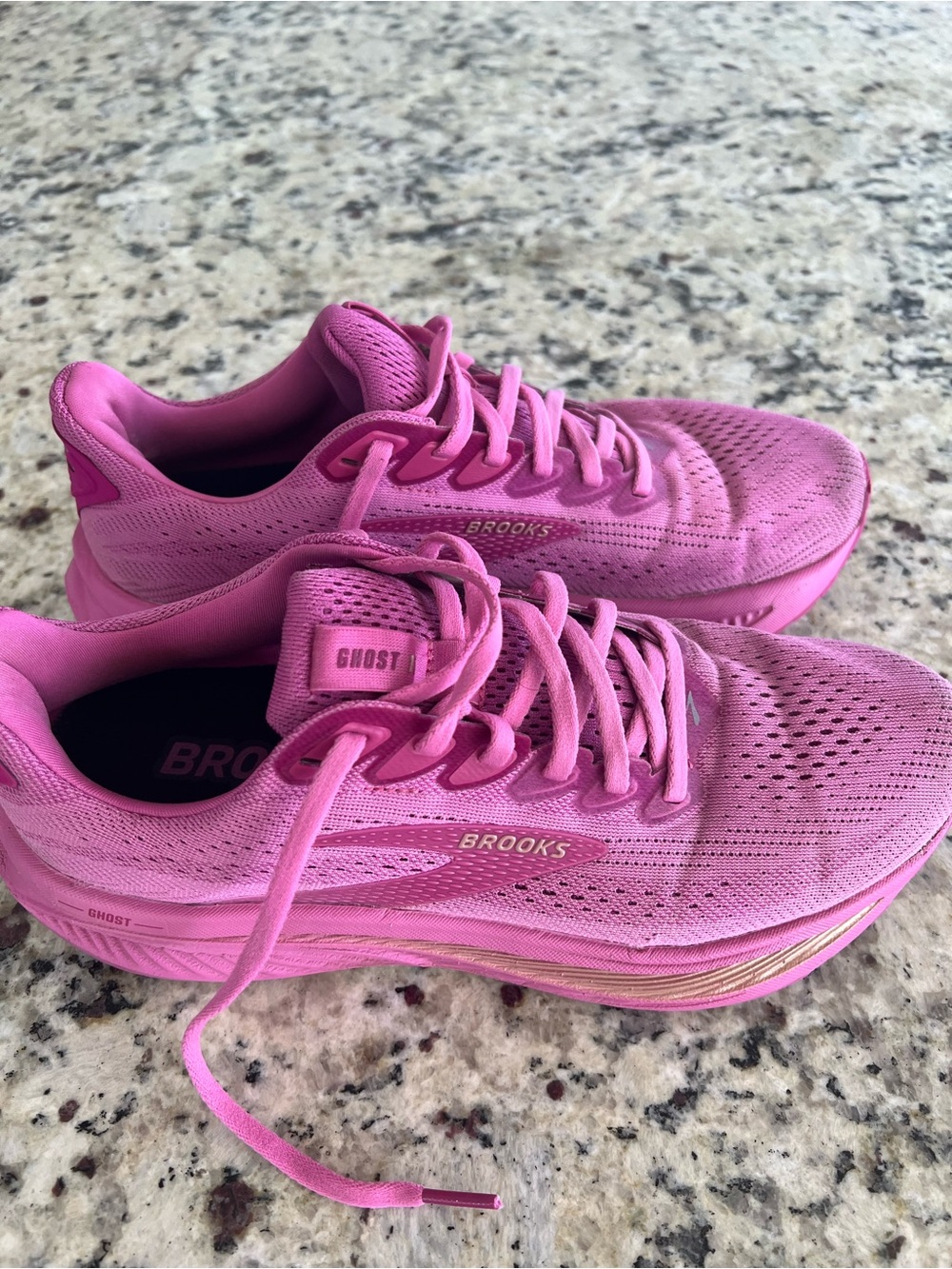 Brooks Ghost 17 Women's Running Shoes - Bright Pink - Picture 2 of 4